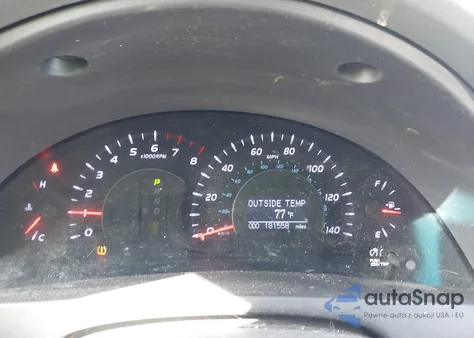 2011 Toyota Camry Xle z USA, uszkodzony, nr VIN 4T4BF3EK8BR090126